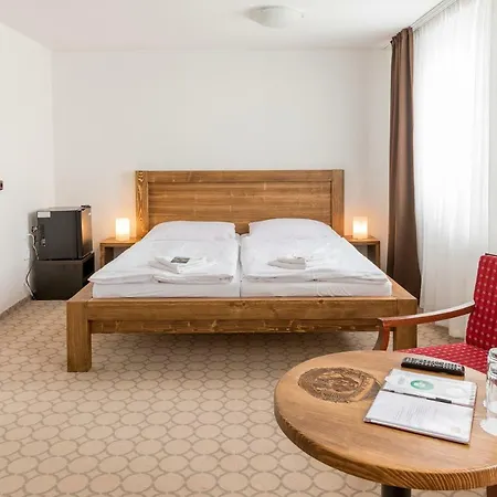 Hotel Lucni Bouda